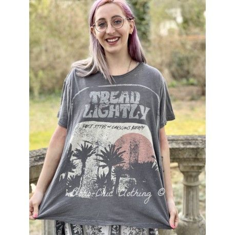 T-shirt Tread Lightly in Ozzy