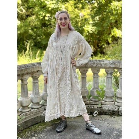 robe Irunka in Moonlight Magnolia Pearl - 1